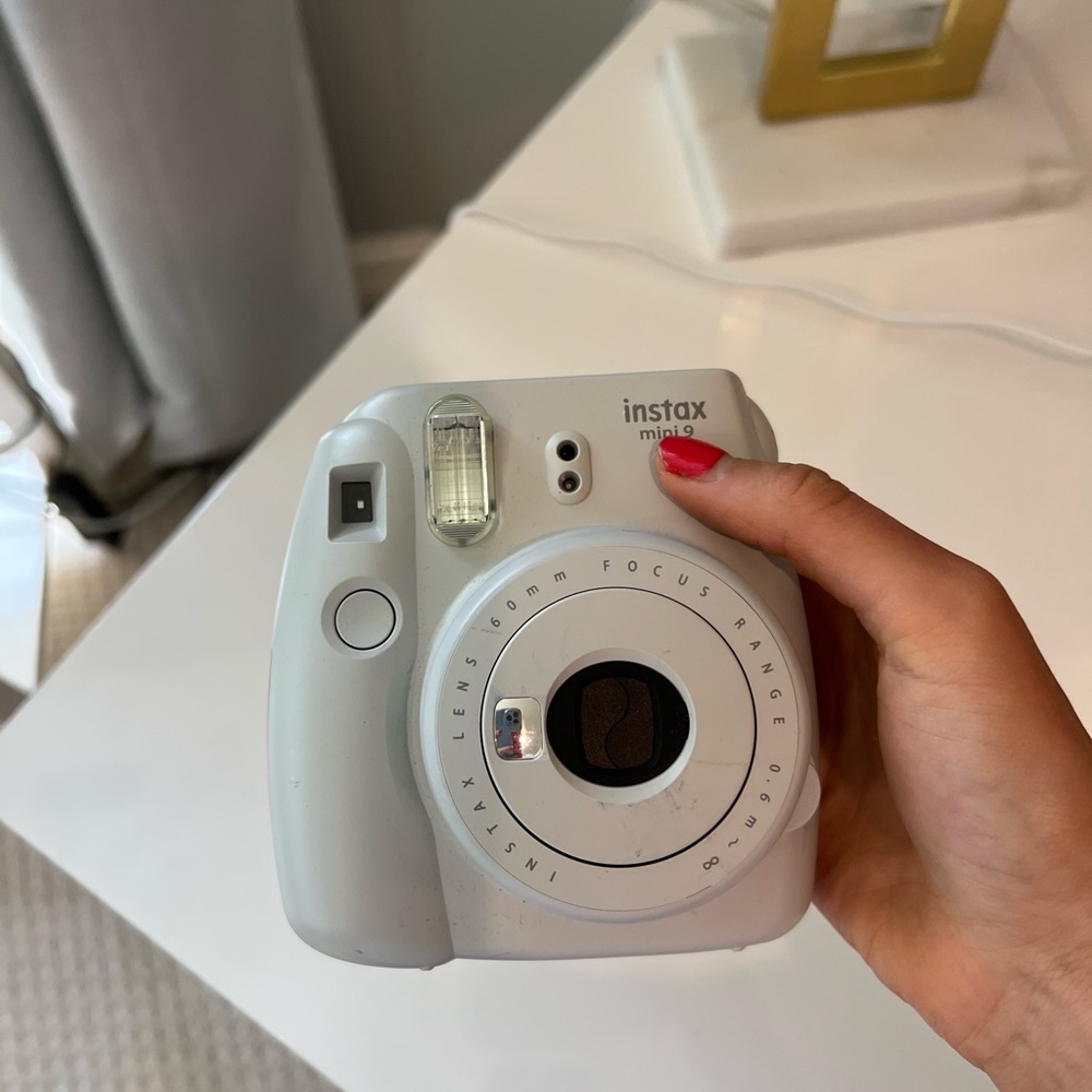 instax mini polaroid camera